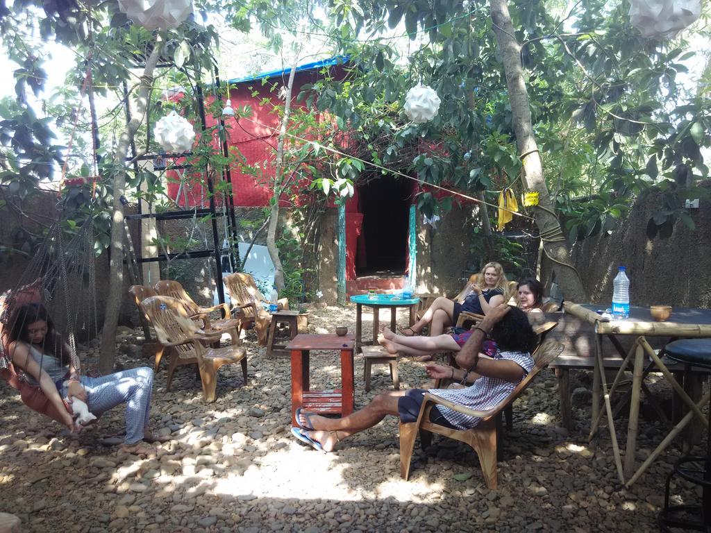 Bricks And Bamboo Hostel أنجونا المظهر الخارجي الصورة