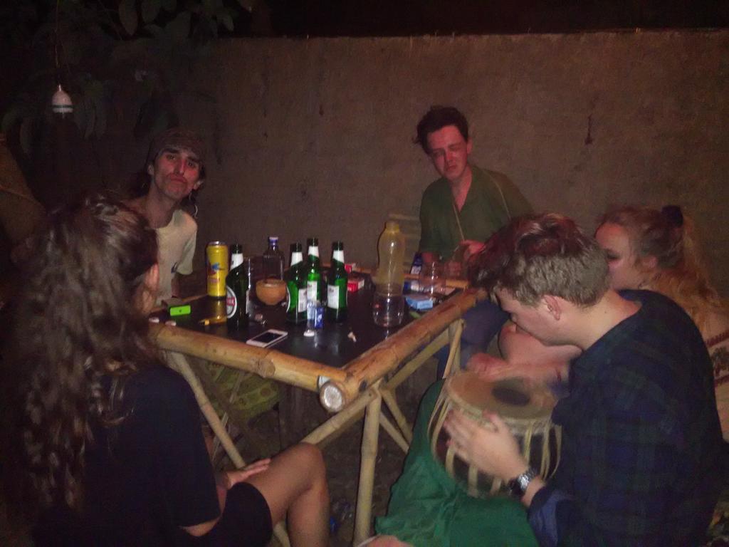 Bricks And Bamboo Hostel أنجونا المظهر الخارجي الصورة