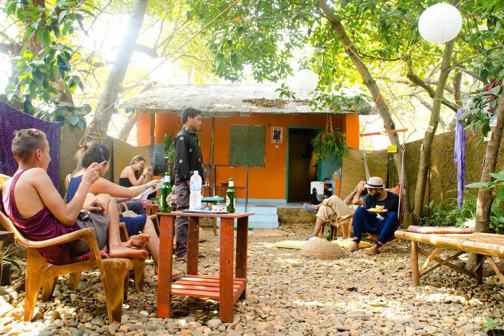 Bricks And Bamboo Hostel أنجونا المظهر الخارجي الصورة