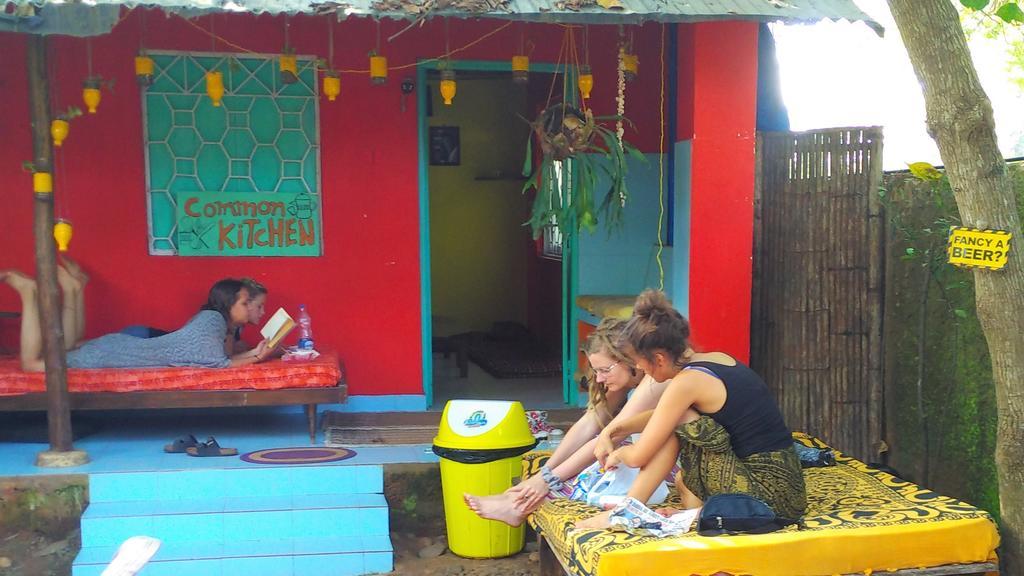 Bricks And Bamboo Hostel أنجونا المظهر الخارجي الصورة