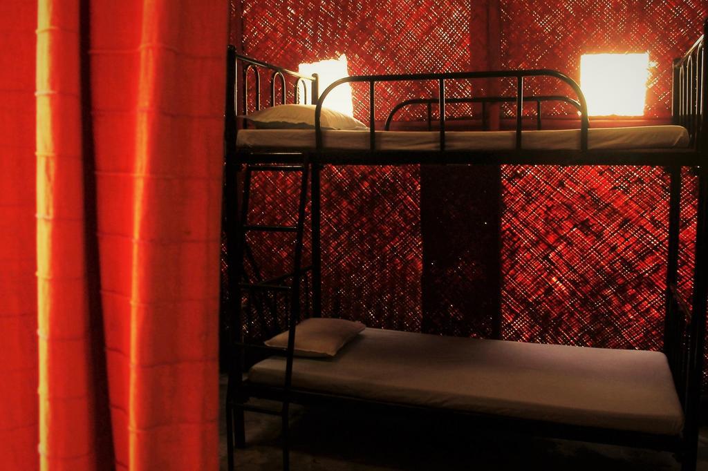 Bricks And Bamboo Hostel أنجونا المظهر الخارجي الصورة