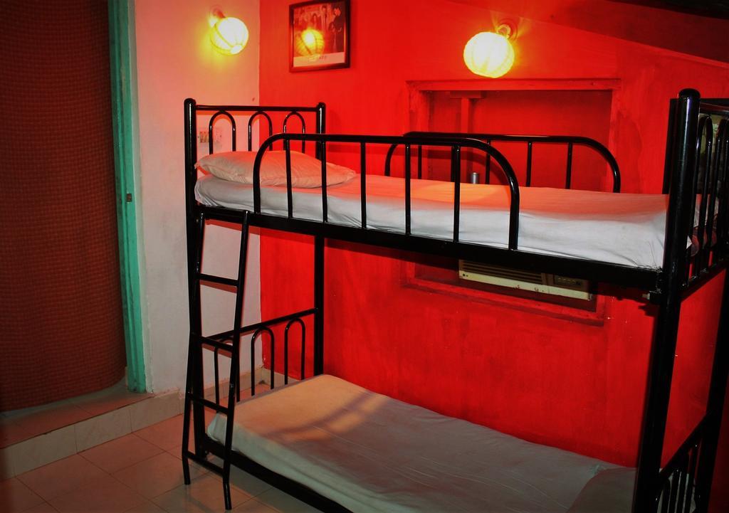 Bricks And Bamboo Hostel أنجونا المظهر الخارجي الصورة