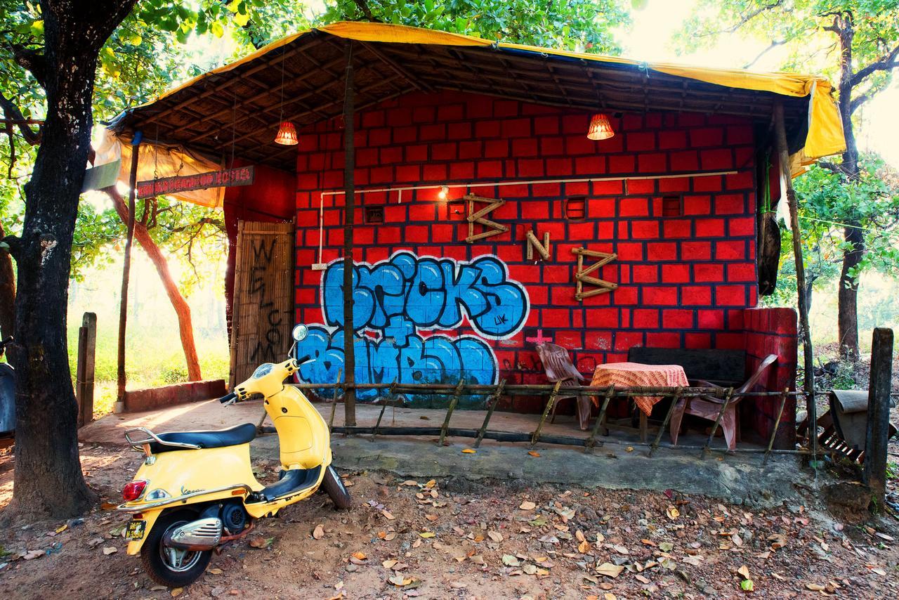Bricks And Bamboo Hostel أنجونا المظهر الخارجي الصورة