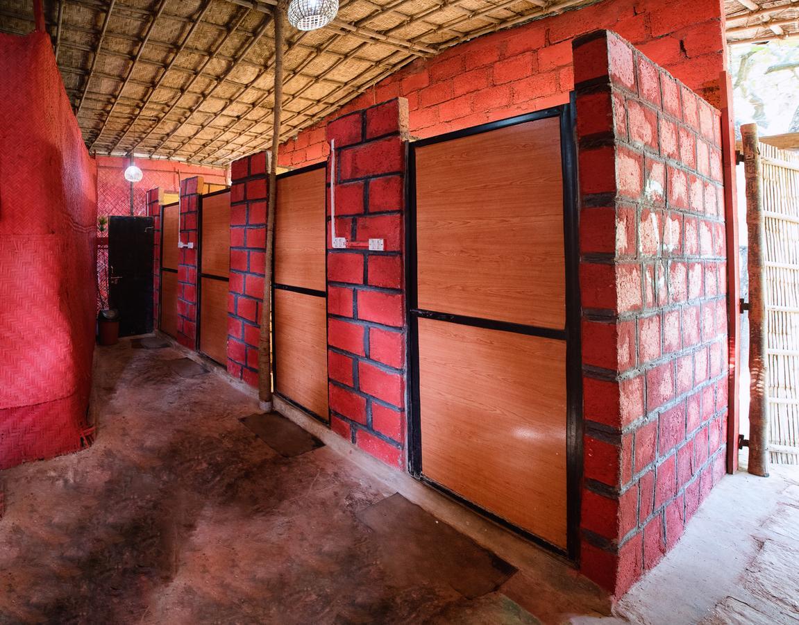 Bricks And Bamboo Hostel أنجونا المظهر الخارجي الصورة