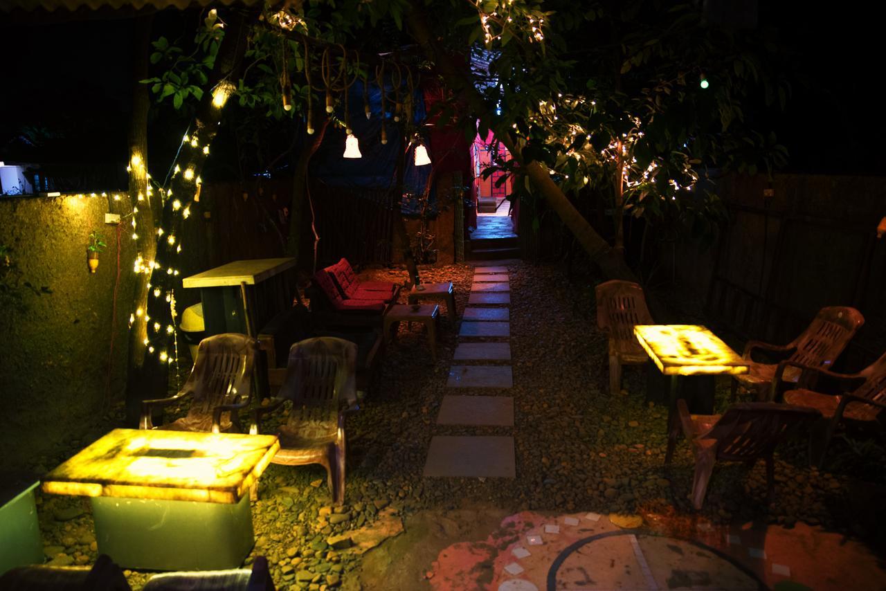 Bricks And Bamboo Hostel أنجونا المظهر الخارجي الصورة